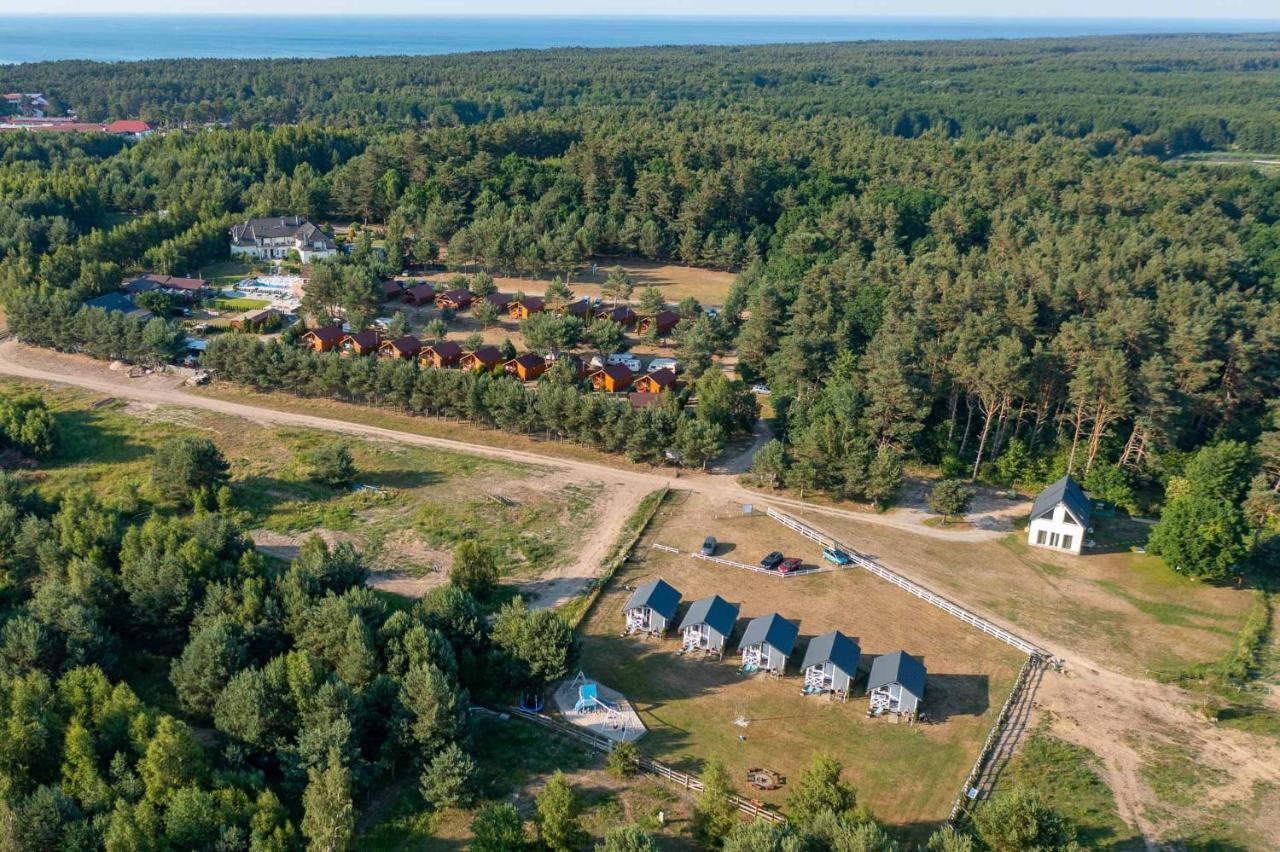 Domki Letniskowe I Pokoje Savana Nad Morzem Jaroslawiec Exterior photo