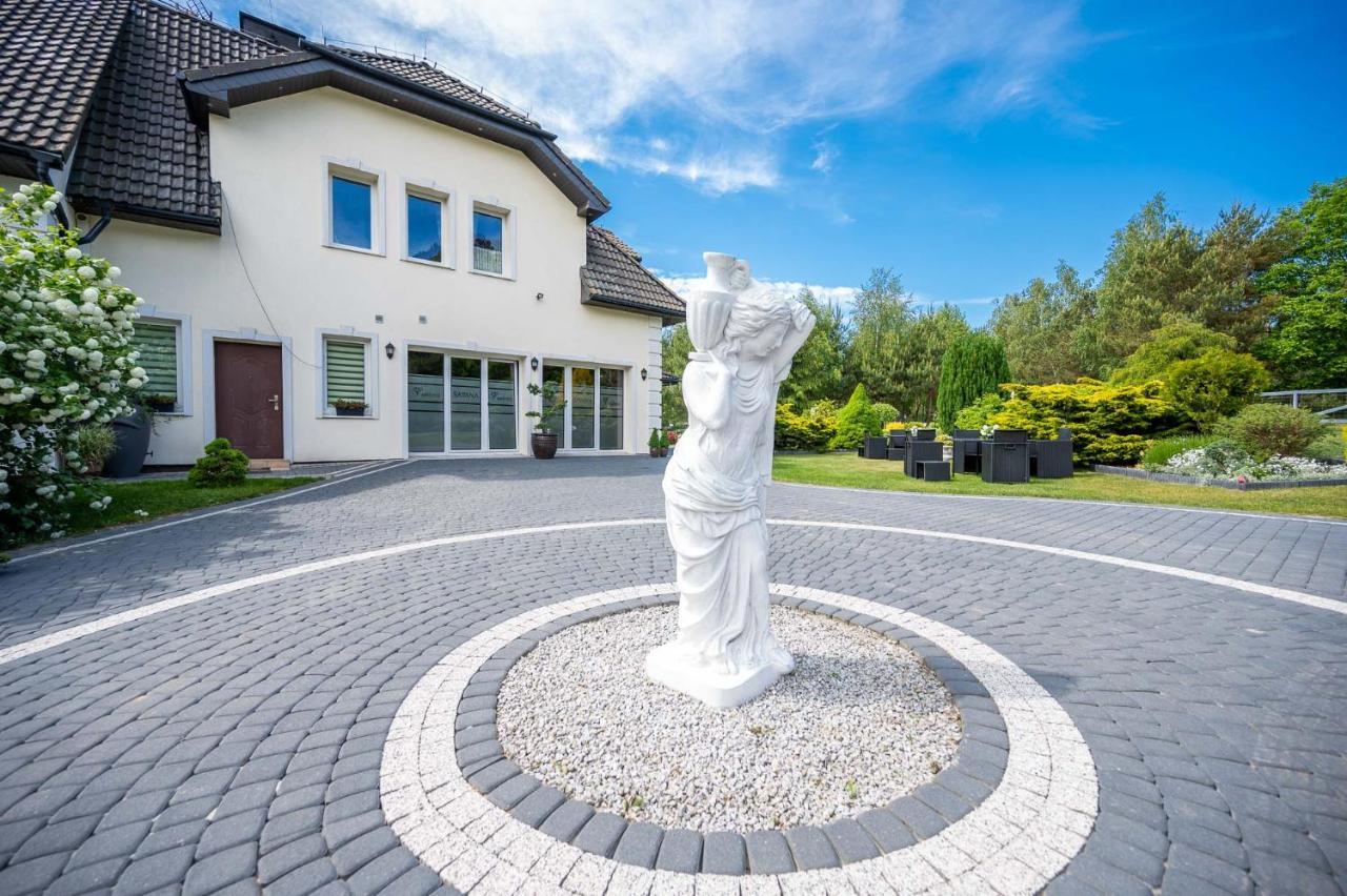Domki Letniskowe I Pokoje Savana Nad Morzem Jaroslawiec Exterior photo